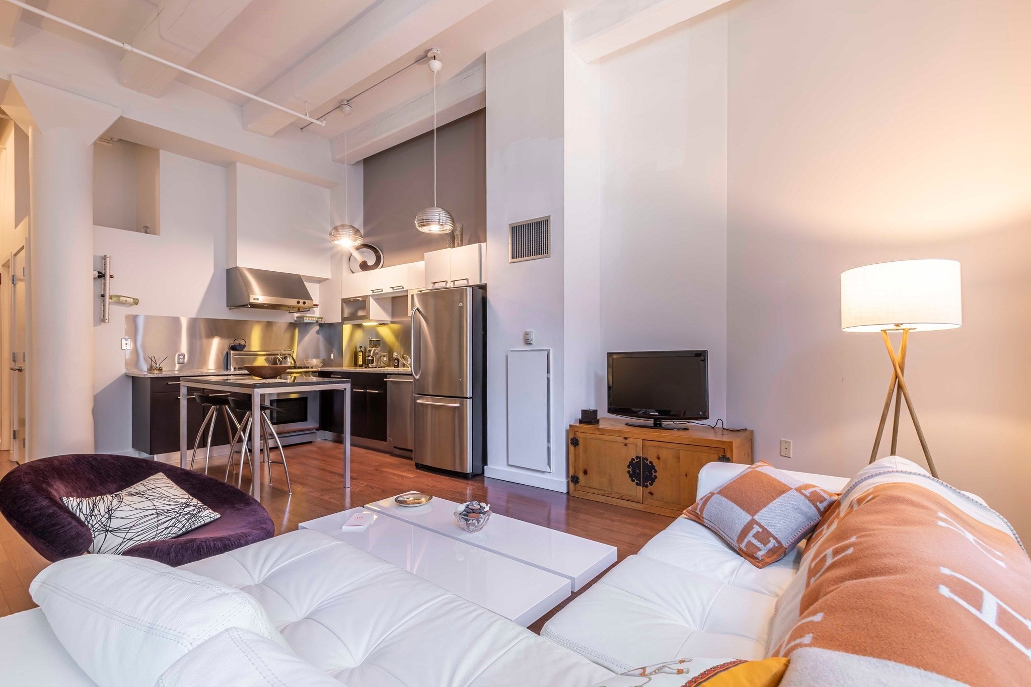 88 Kingston St 2D