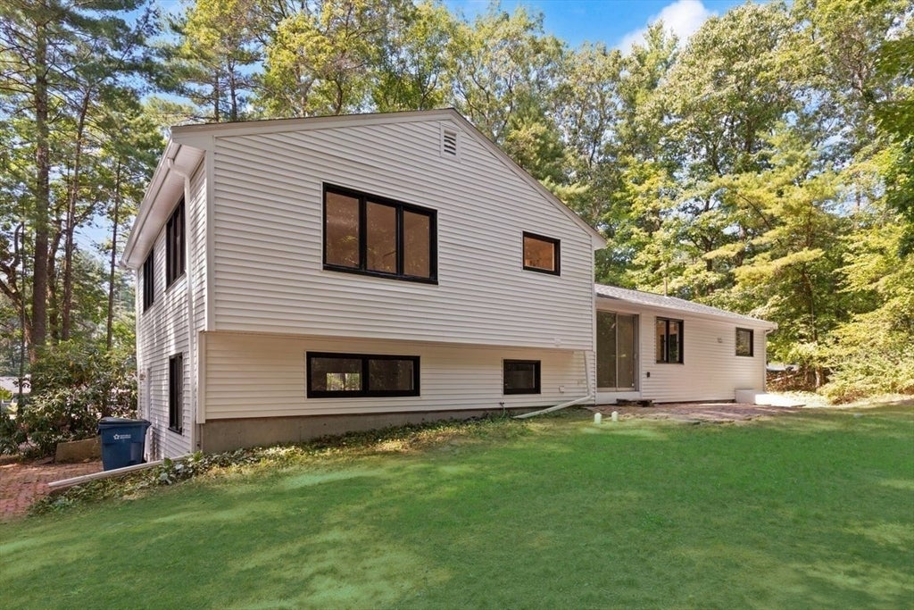 20 Algonquin Rd, Canton, MA Photo #35