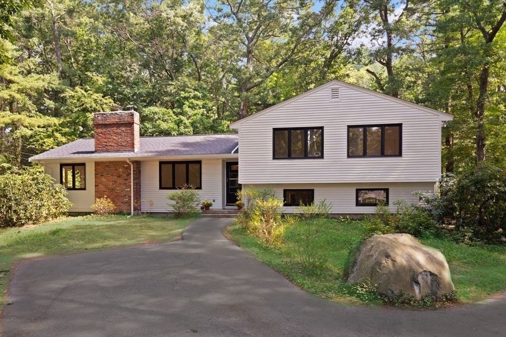 20 Algonquin Rd, Canton, MA Photo #37