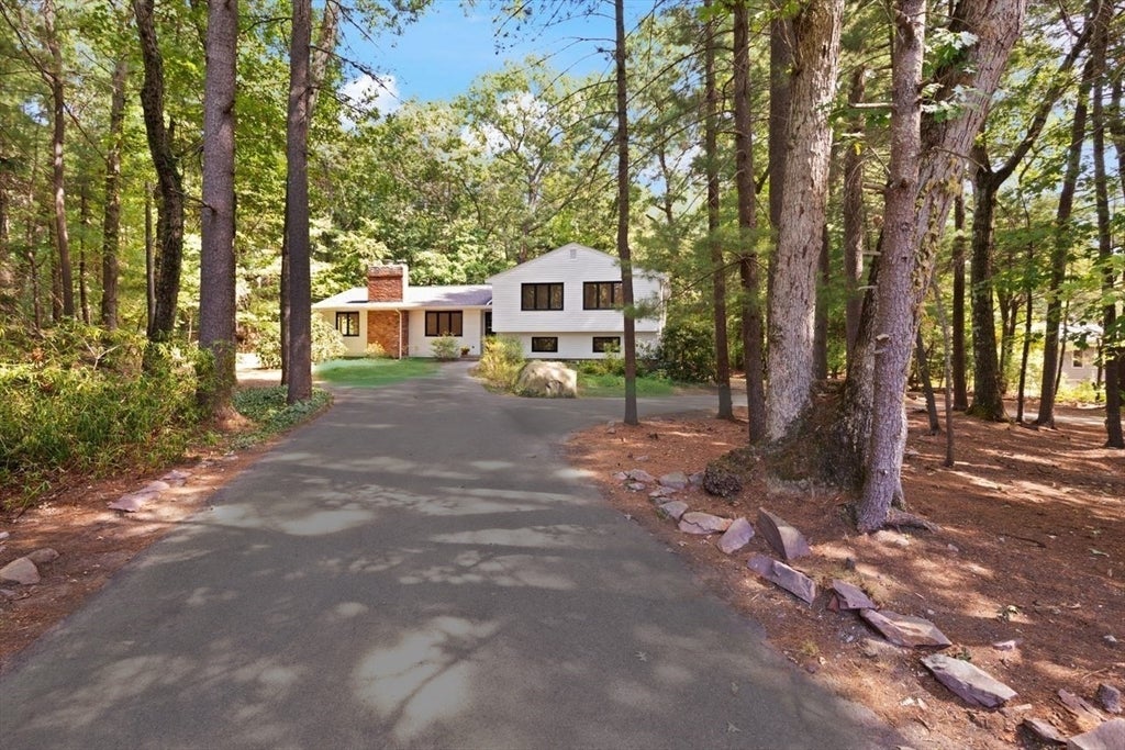 20 Algonquin Rd, Canton, MA Photo #2