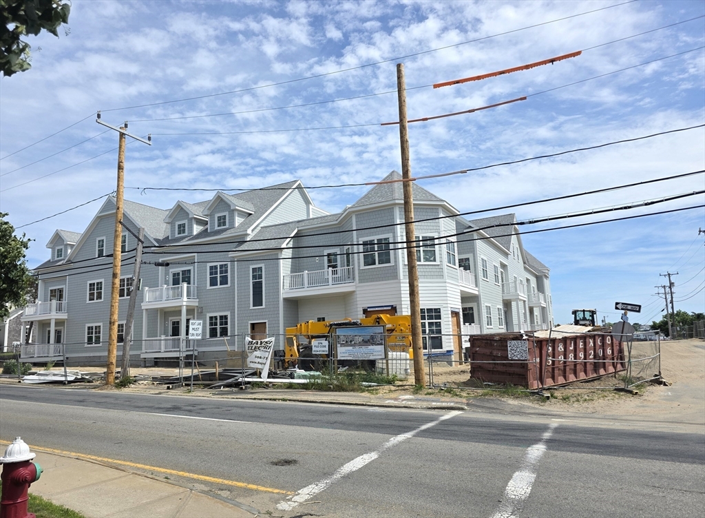 110 School St. E202