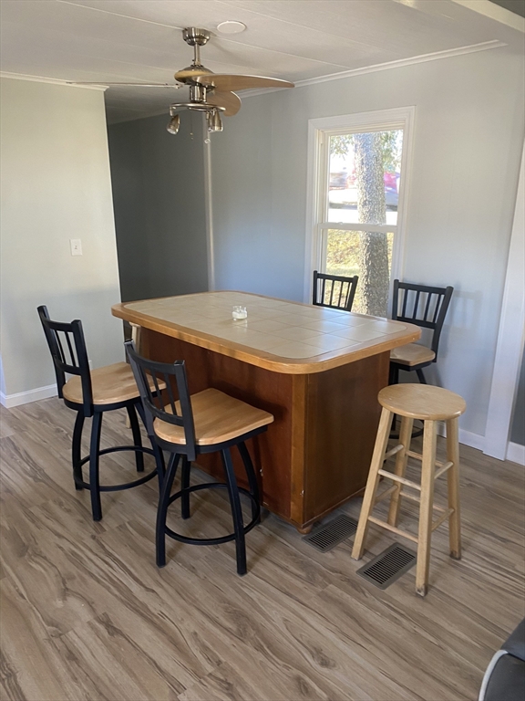 251 Newbury 1