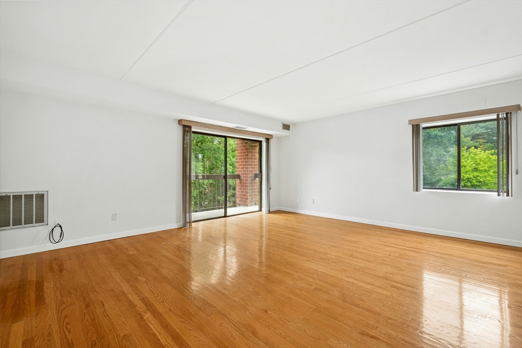 159 Main St 39A