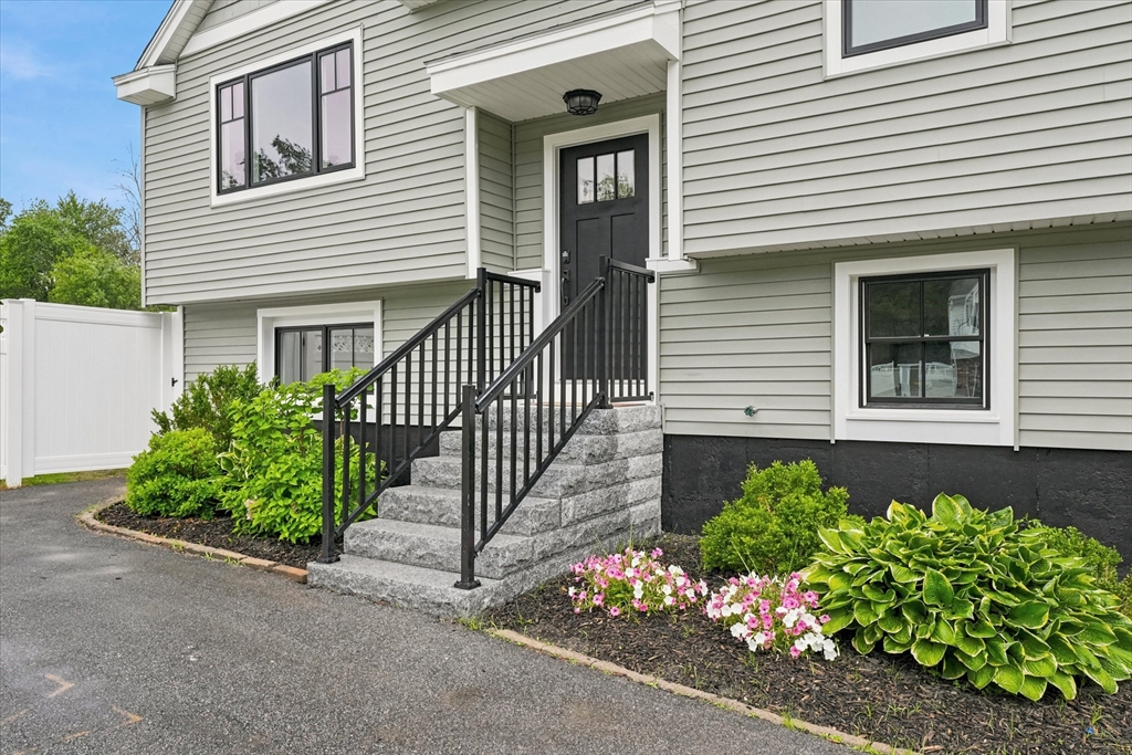 25 Lavalley Ln