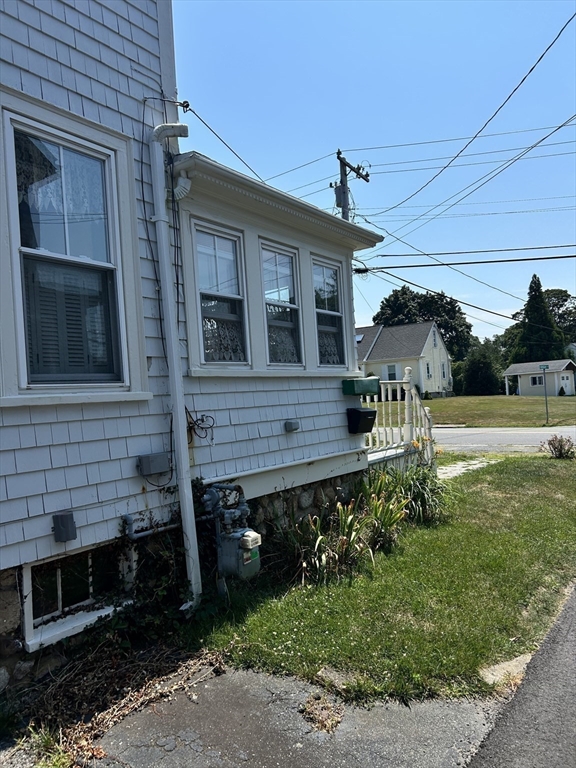129 Rockland St