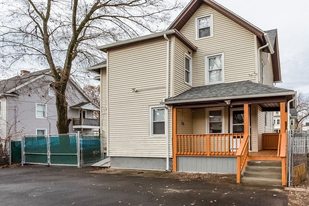67 Alexander St