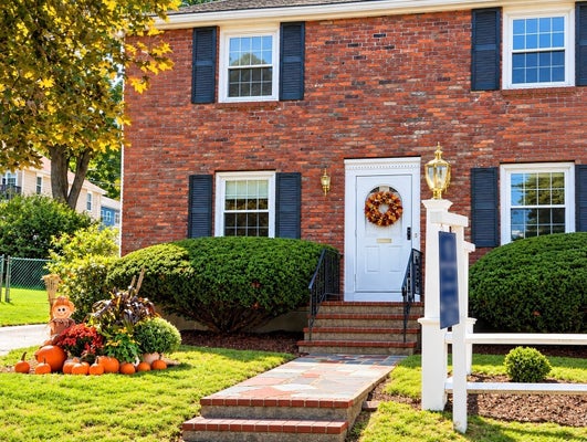 37 NAHANTON AVE, MILTON, MA 02186 - Image 75bc6d7e34bcb24cfd9cdfb5acb53111/3373419901