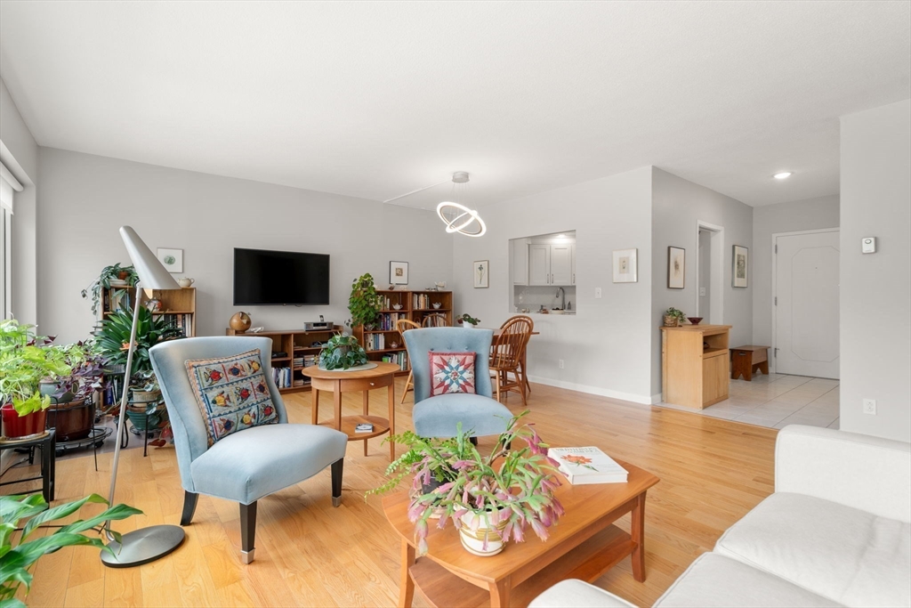 22 Chestnut Pl 111