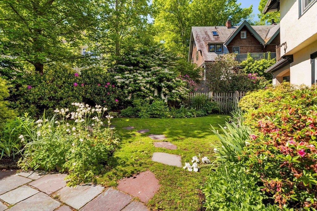 17 Chesham Road, Brookline, MA Photo #27
