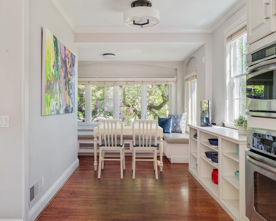 17 Chesham Road, Brookline, MA Photo #8