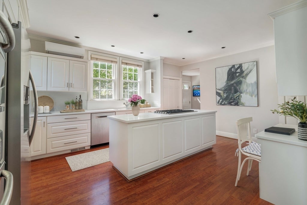 17 Chesham Road, Brookline, MA Photo #7