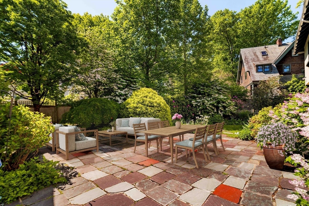 17 Chesham Road, Brookline, MA Photo #26