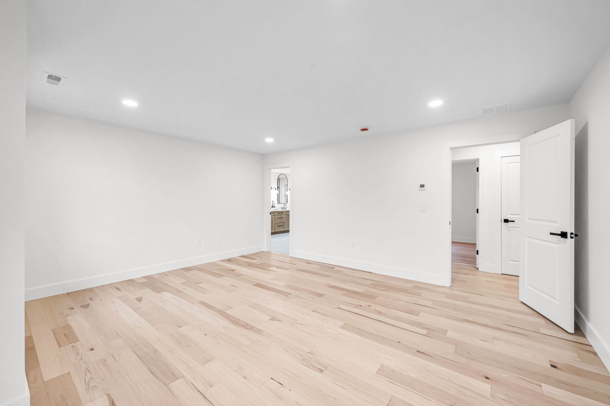 49 Balsam Hill Rd, Ludlow, MA Photo #28
