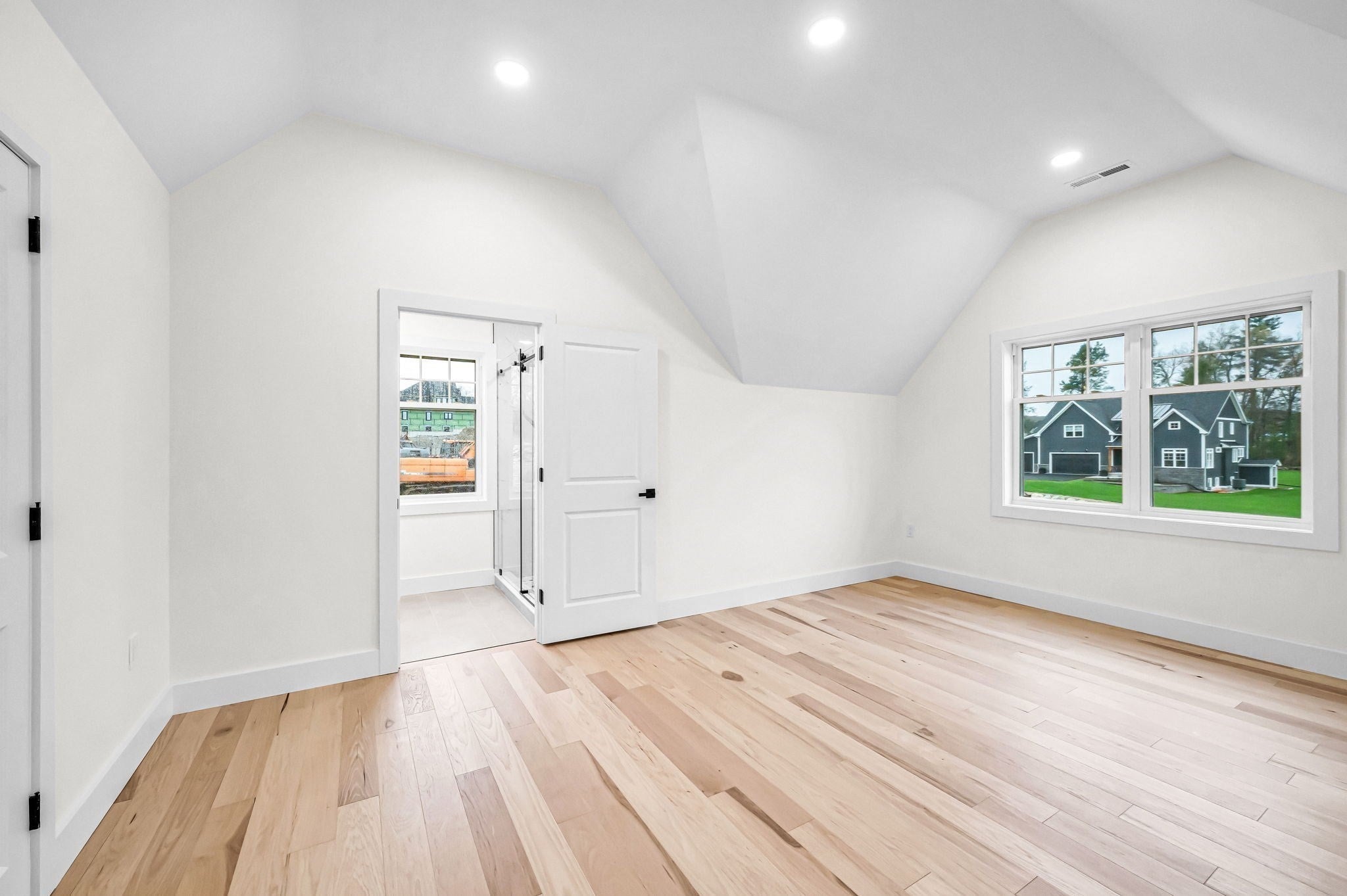 49 Balsam Hill Rd, Ludlow, MA Photo #34