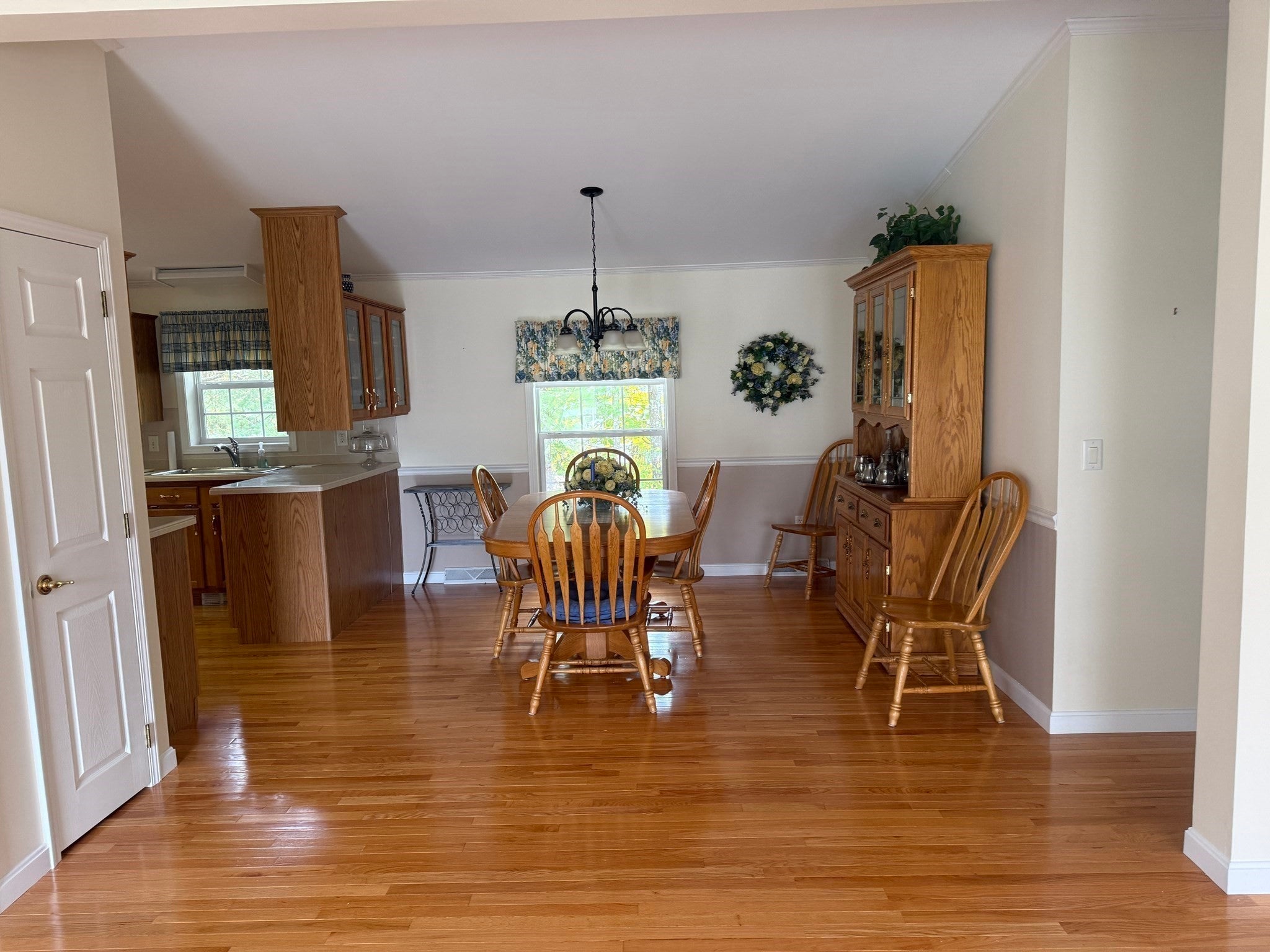 301 Blueberry Circle, Middleboro, MA, 301 Blueberry Circle, Middleboro, MA Photo #9