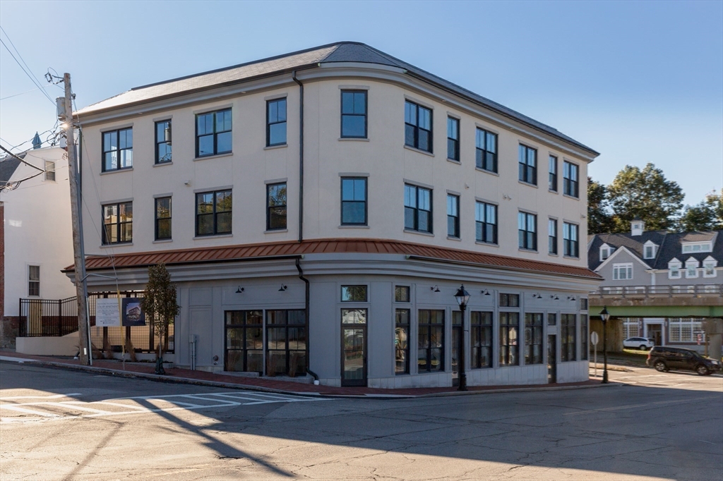 6 Market Street 201