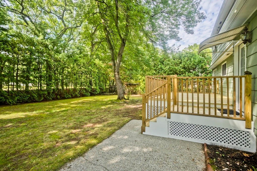 127 Szetela Drive, Chicopee, MA Photo #36