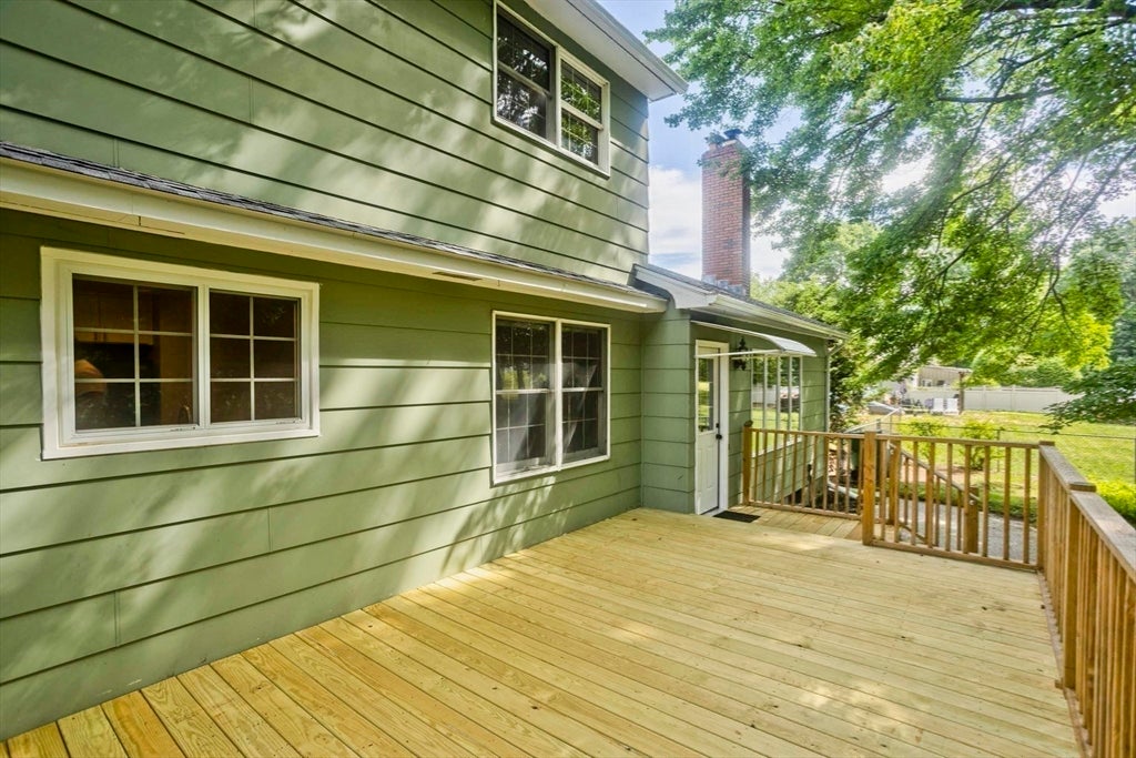 127 Szetela Drive, Chicopee, MA Photo #32