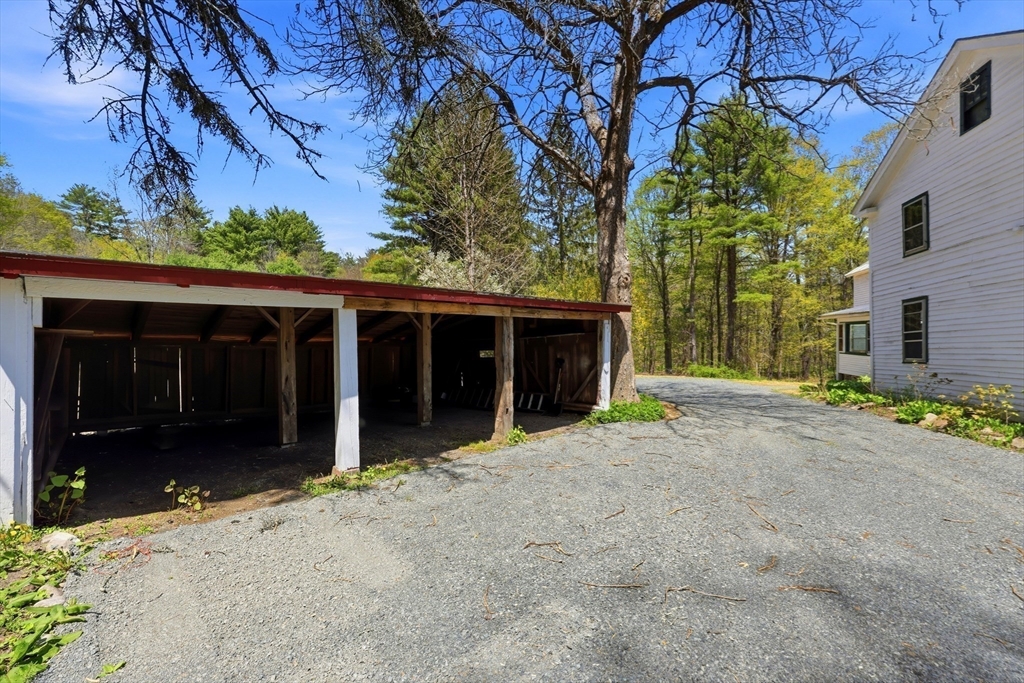42 Shutesbury Rd