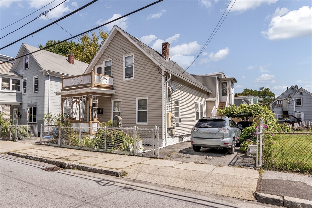 141 Spruce St