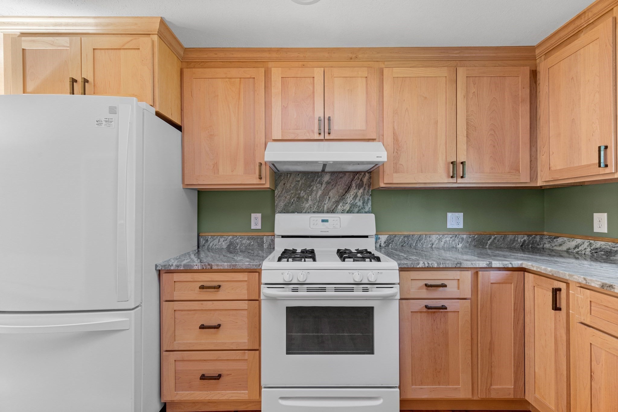 106 Pompano Rd, Yarmouth, MA, 106 Pompano Rd, Yarmouth, MA Photo #13