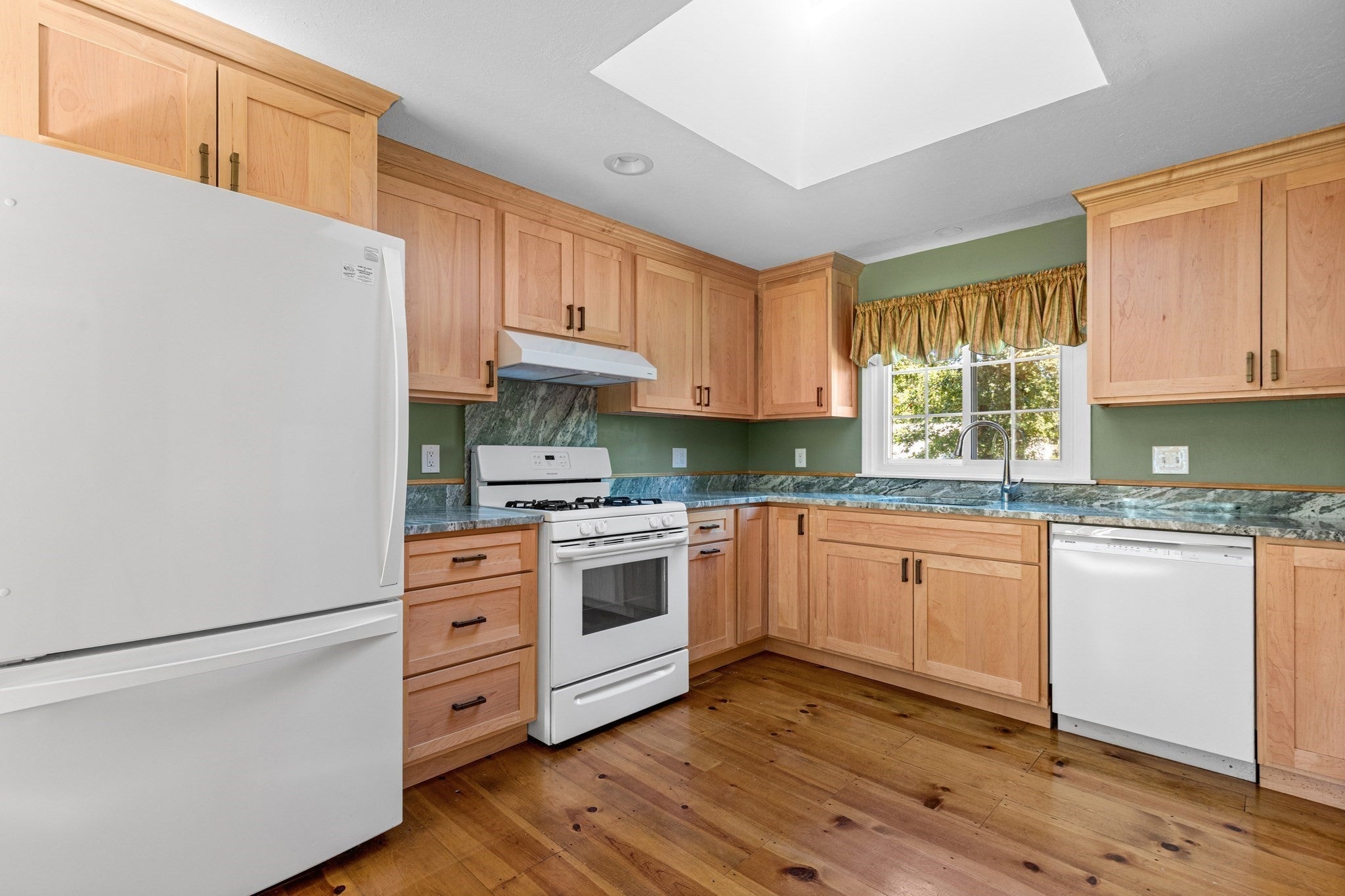 106 Pompano Rd, Yarmouth, MA, 106 Pompano Rd, Yarmouth, MA Photo #12