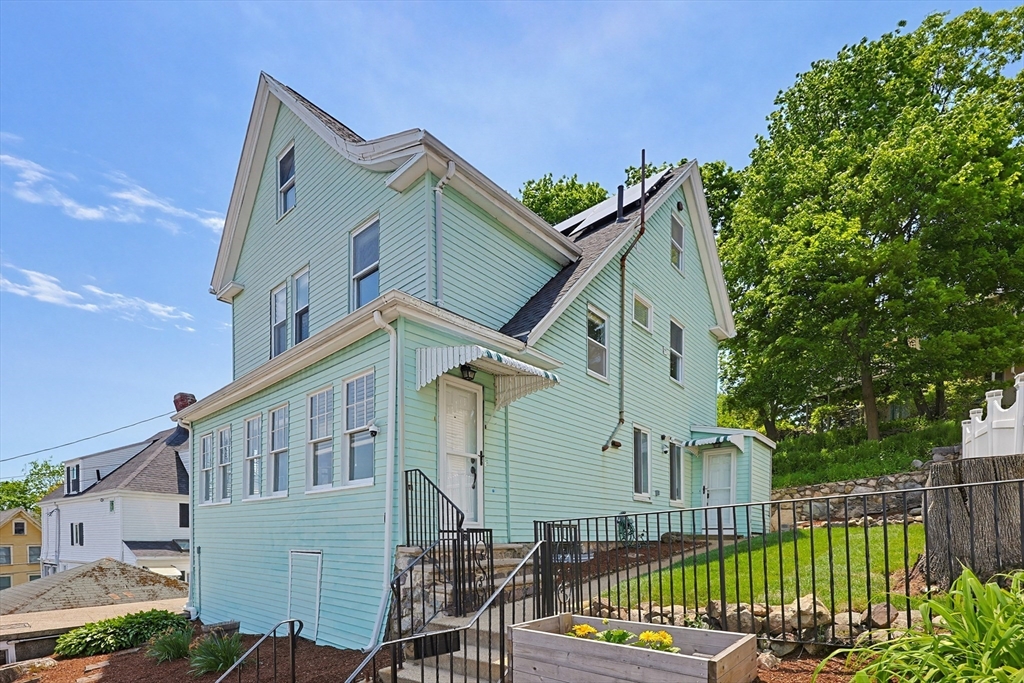 12 Mount Washington Ave