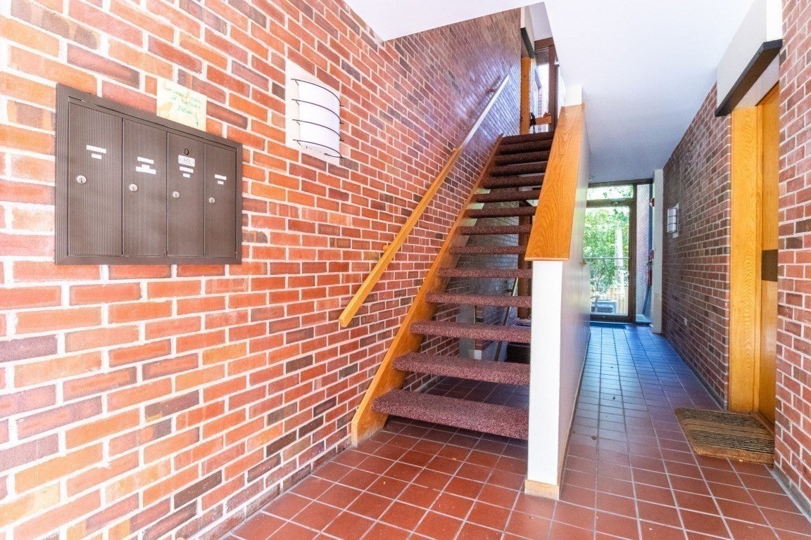 241 Perkins ST #B802, Boston, MA Photo #3