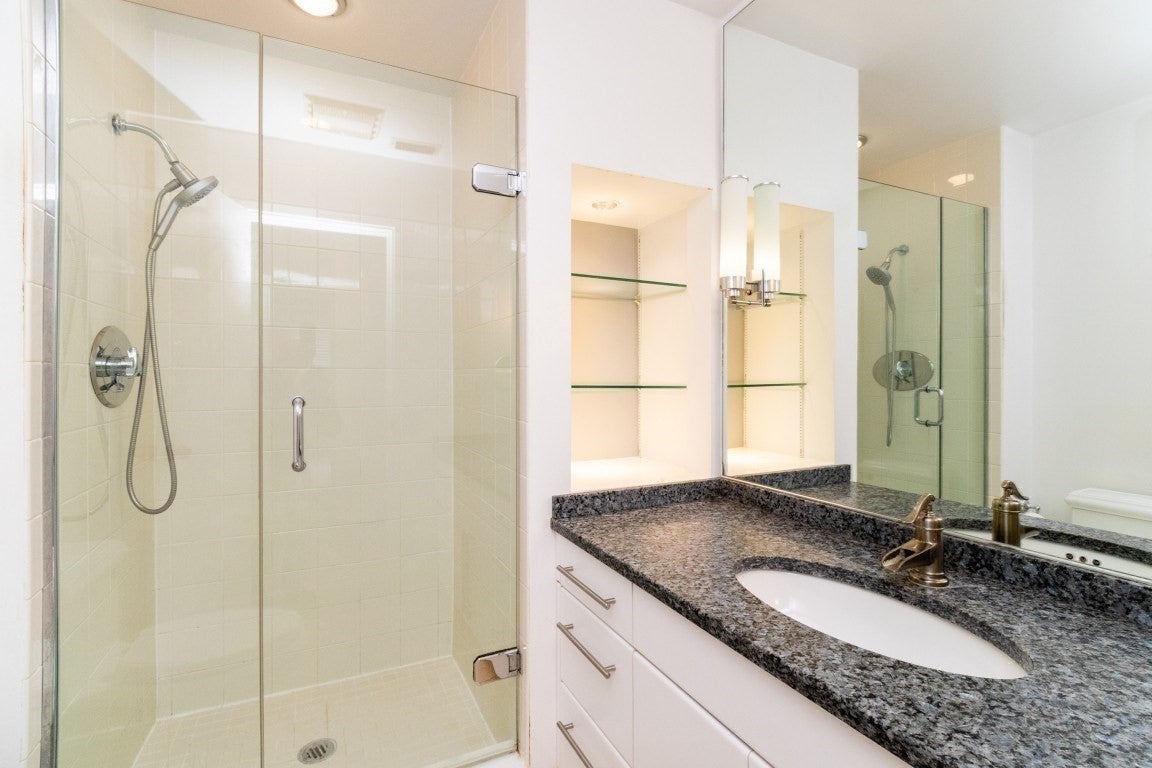 241 Perkins ST #B802, Boston, MA Photo #27