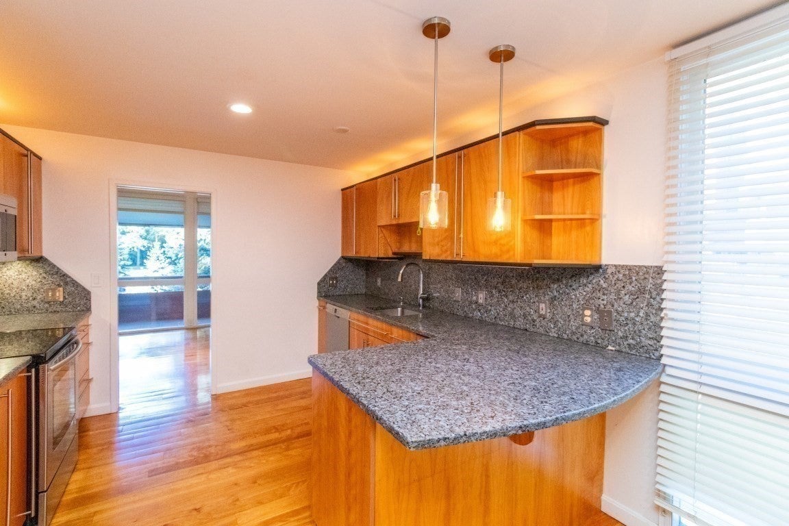 241 Perkins ST #B802, Boston, MA Photo #18
