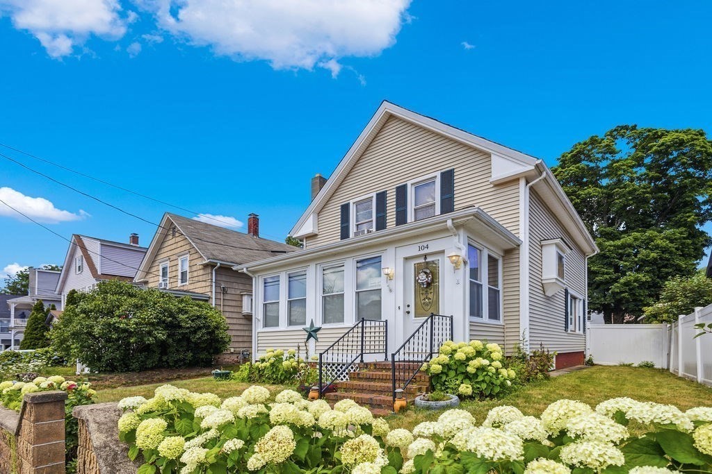 Photo of 104 Fisher St, North Attleboro, MA