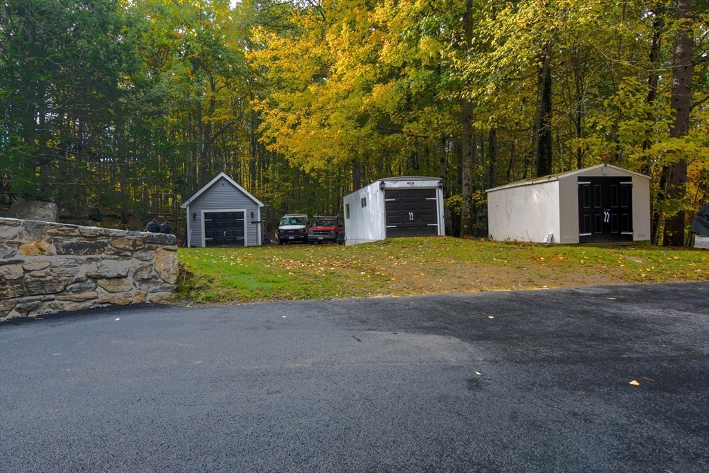 85 Paddock Rd
