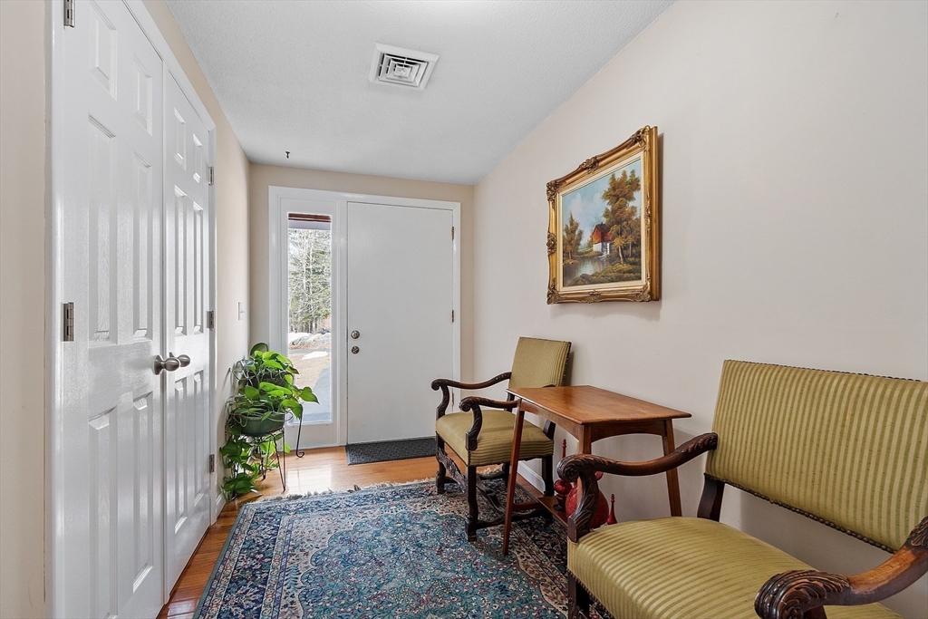 407 Mountain Rd