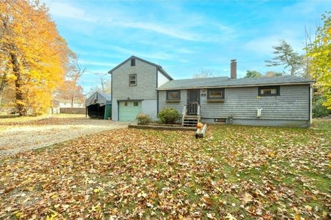 40 3rd Ave Halifax MA 02338