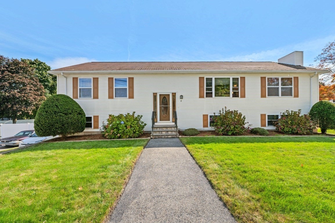 3 Gatta Cir, Woburn, MA, 3 Gatta Cir, Woburn, MA Photo #1