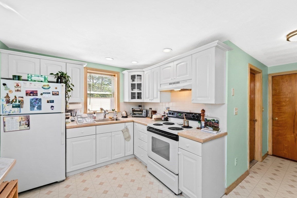 3 Gatta Cir, Woburn, MA, 3 Gatta Cir, Woburn, MA Photo #14