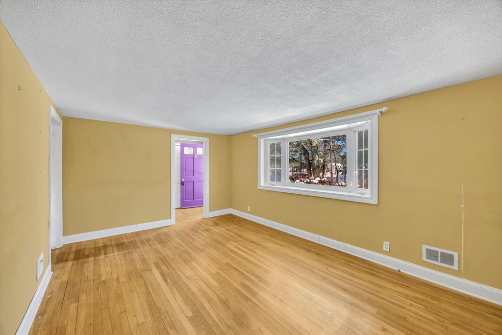 241 Old Bass River Rd