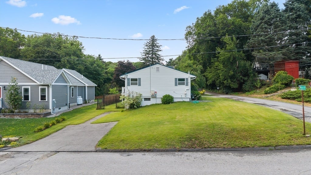 1 Minerva St, Worcester, MA, 1 Minerva St, Worcester, MA Photo #36