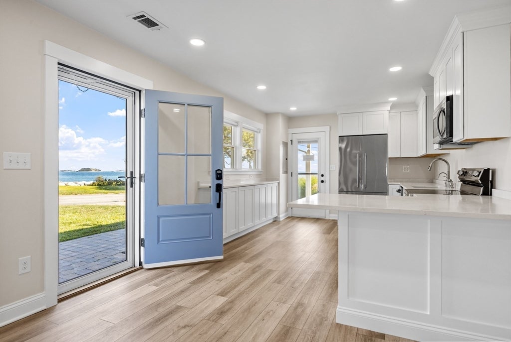 1153 Nantasket Ave, Hull, MA Photo #10