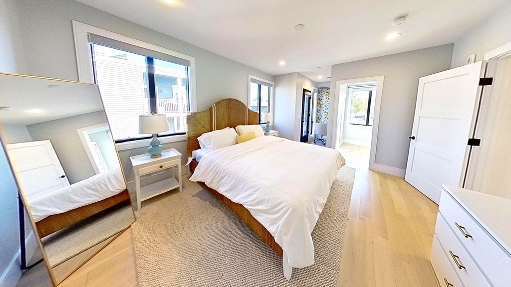 148 W 9th St 6