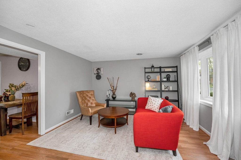 43 Constitution Way 43