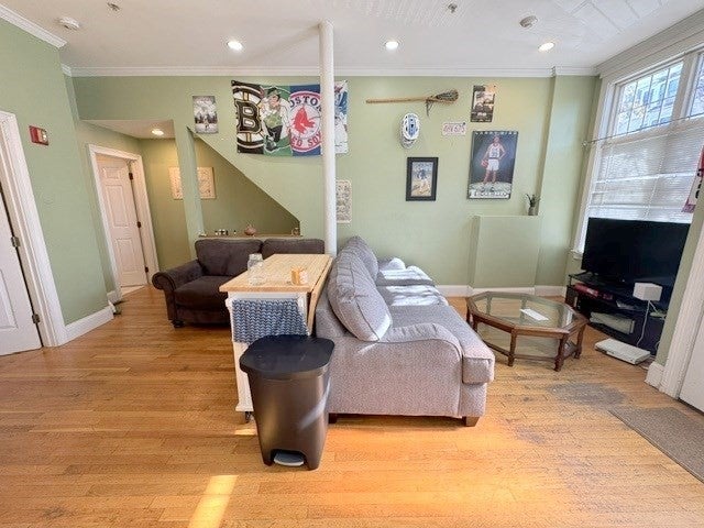 371-373 Dorchester St 1