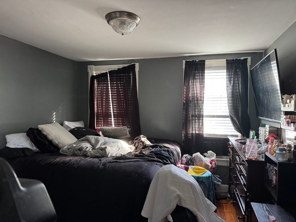 35 Farmland Rd, Lowell, MA Photo #12