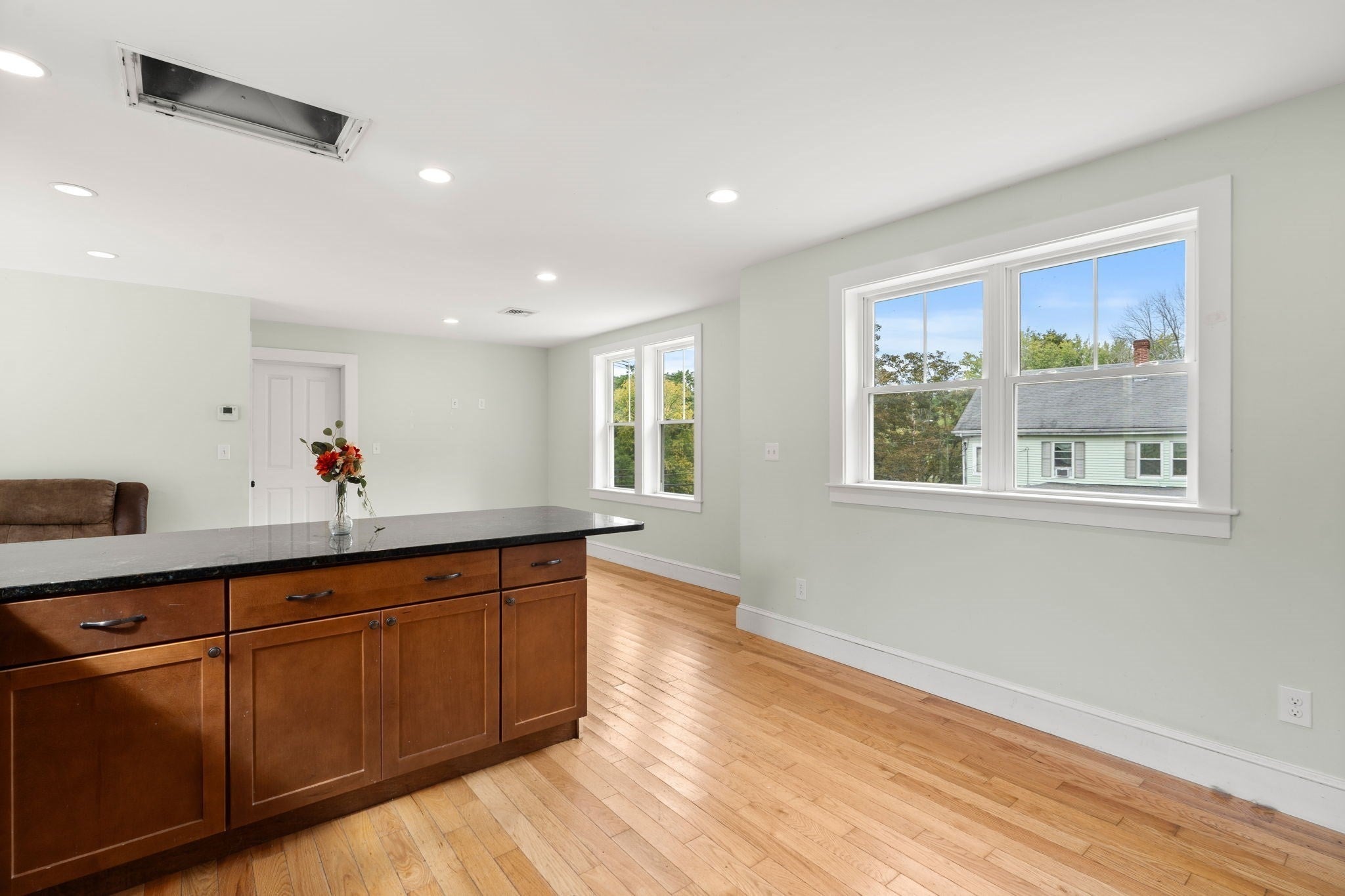 82 Congress Street, Amesbury, MA Photo #30