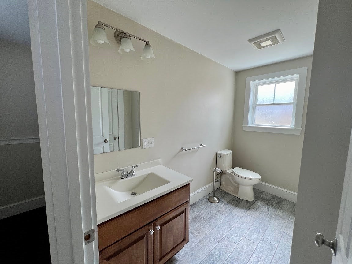 82 Congress Street, Amesbury, MA Photo #11