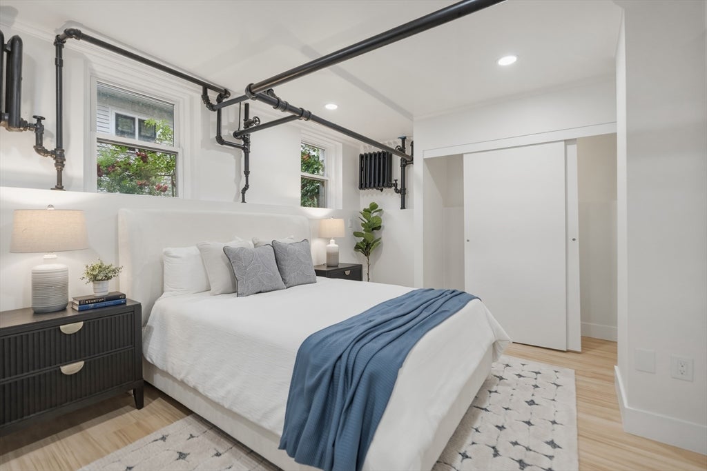 52 Garden St B2