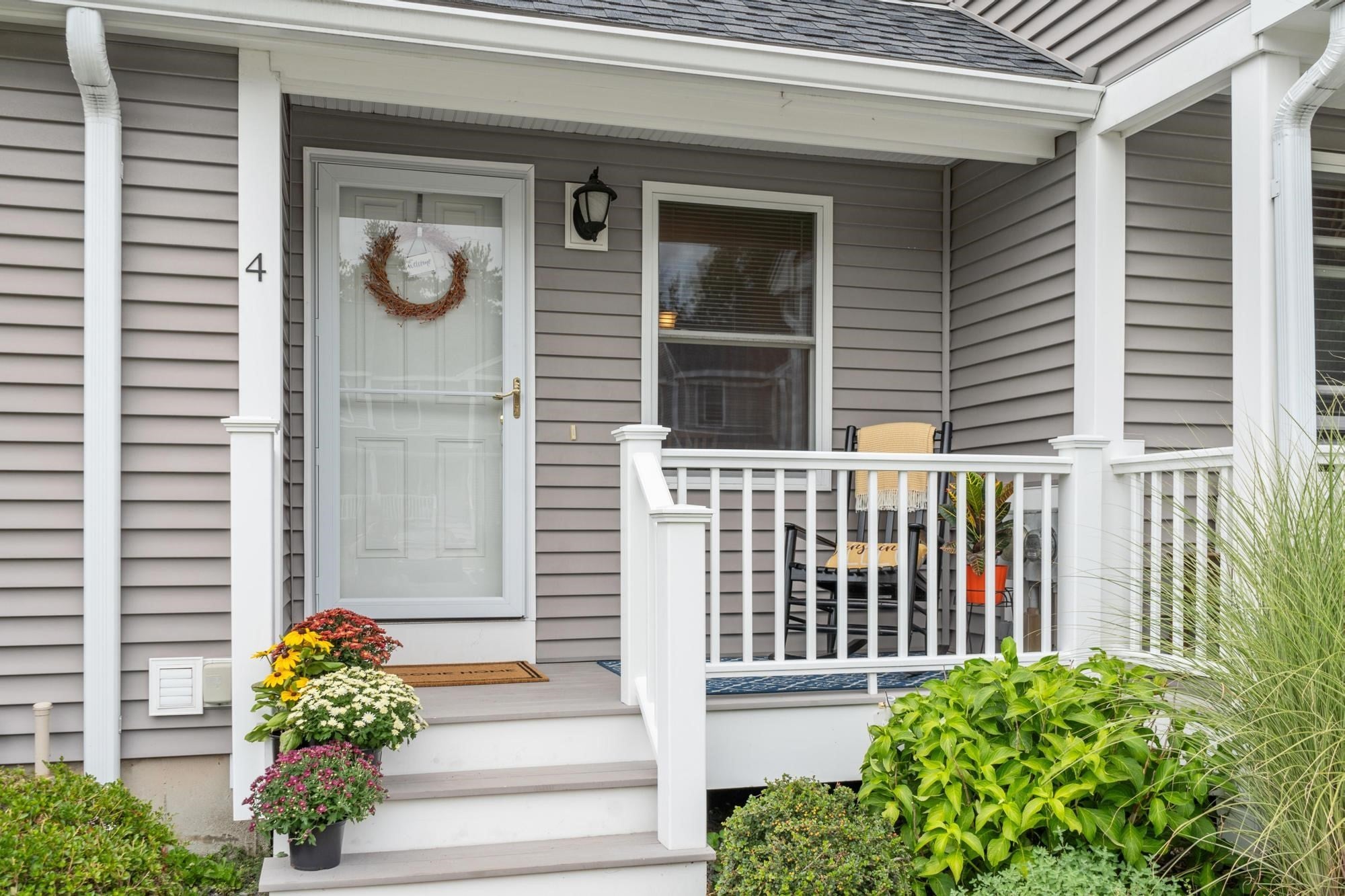4 Sycamore Dr 4, Leominster MA 01453