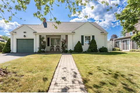 Photo of 111 Mount Vernon Ave, Somerset, MA 02726 (MLS # 73541999)