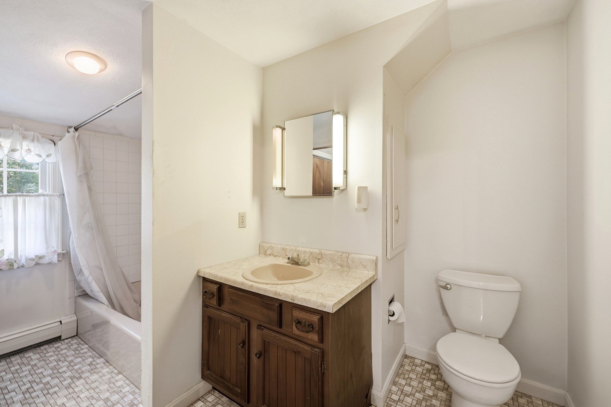 35 Forest Street, Stoneham, MA, 35 Forest Street, Stoneham, MA Photo #35