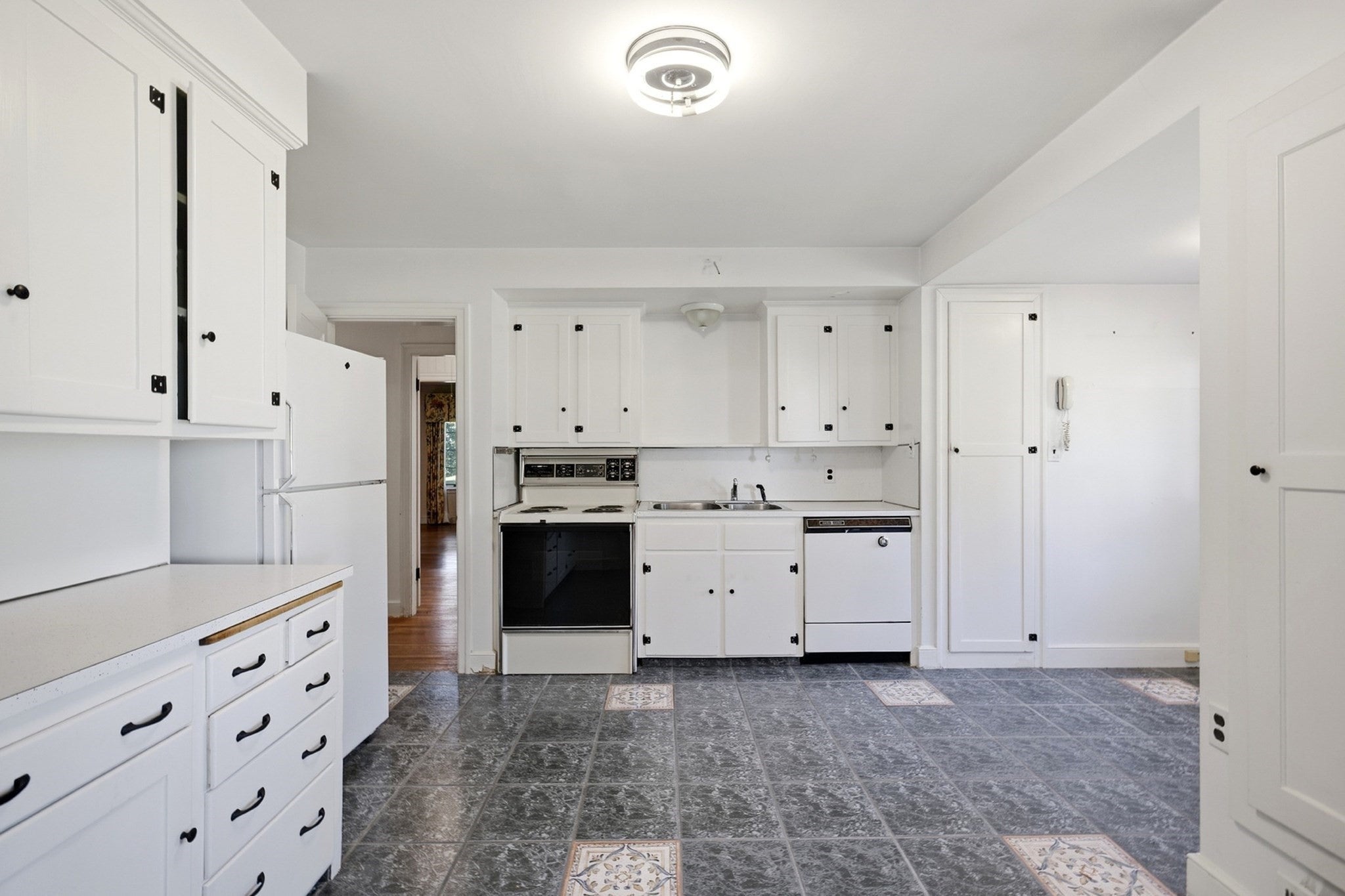35 Forest Street, Stoneham, MA, 35 Forest Street, Stoneham, MA Photo #12